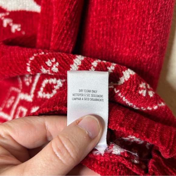 Petite Sophistical Holiday Chenille Sweater Size Medium - Picture 3 of 7